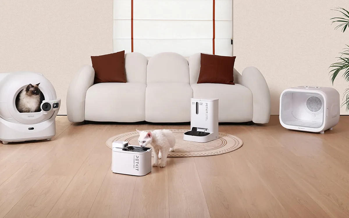 Smart Pet Technology Review: Feeders, Trackers, Cameras and Litter Systems